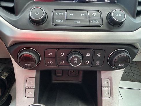 Used 2017 GMC Acadia SLT FWD image 28