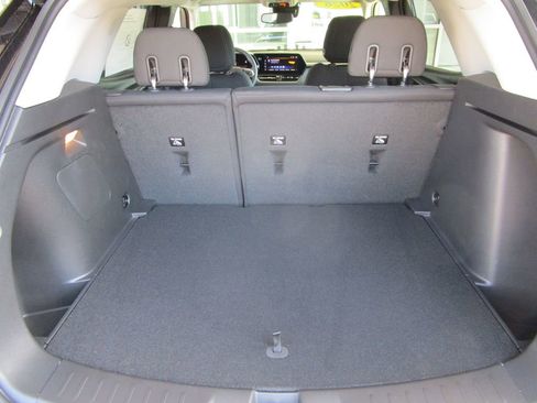 New 2026 Chevrolet TrailBlazer LT w/ Convenience Package FWD image 38