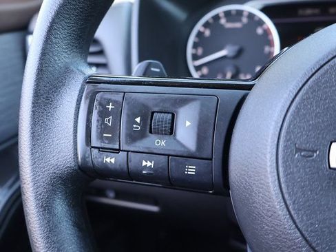 Used 2023 Nissan Rogue SV AWD/4WD image 15