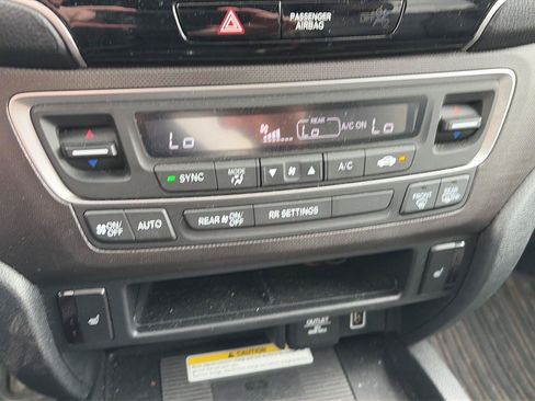 Used 2023 Honda Passport TrailSport image 41