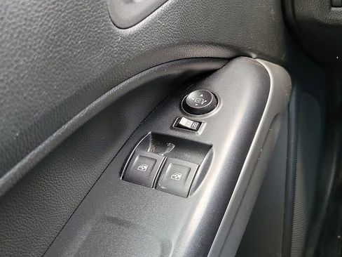 Used 2022 Chevrolet Colorado LT w/ Fleet Safety Package RWD image 13