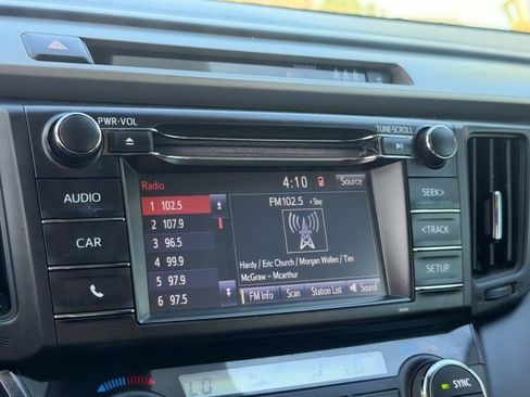 Used 2018 Toyota RAV4 XLE w/ Protection Package FWD image 24
