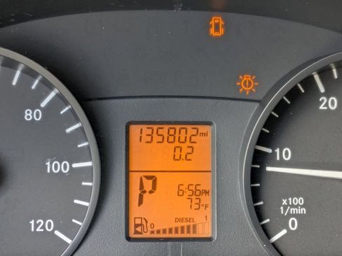 Used 2015 Mercedes-Benz Sprinter 2500 image 10