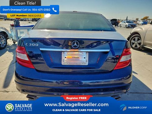 Used 2011 Mercedes-Benz C 300 Sedan image 8