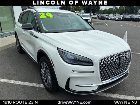 Certified 2024 Lincoln Corsair AWD w/ Equipment Group 101A image 10