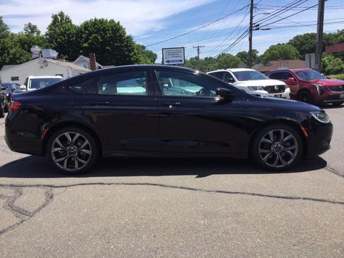 Used 2016 Chrysler 200 S w/ Comfort Group AWD/4WD image 6