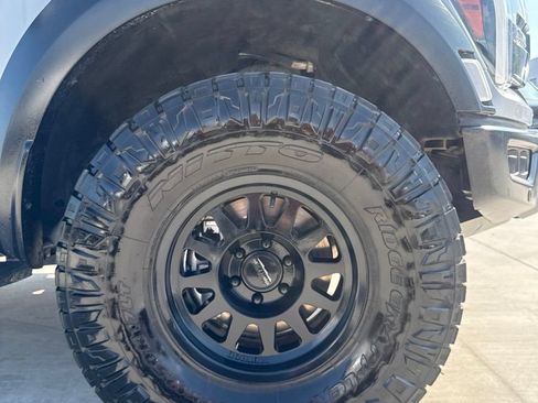 Used 2025 Ford F150 Raptor AWD/4WD image 27
