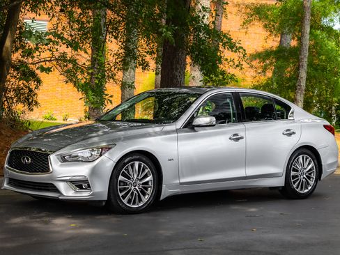 Used 2018 INFINITI Q50 Luxe w/ Essential Package (3.0T Luxe) RWD image 50