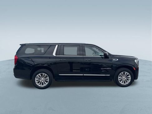 Used 2024 GMC Yukon XL SLT AWD/4WD image 9