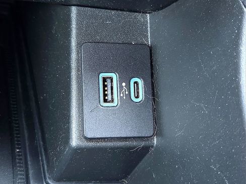 Used 2021 Ford Edge ST w/ Equipment Group 401A AWD/4WD image 19