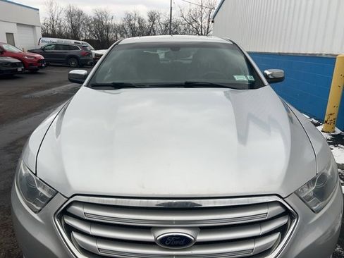 Used 2013 Ford Taurus Limited image 3