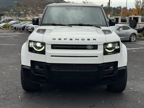 Used 2024 Land Rover Defender 110 X-Dynamic SE image 3