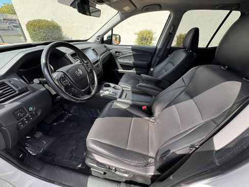 Used 2023 Honda Ridgeline RTL-E image 10
