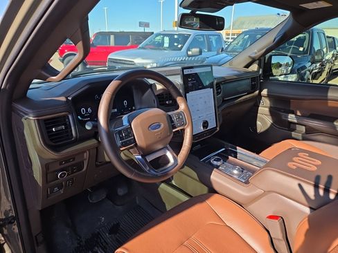 Used 2024 Ford Expedition Max King Ranch AWD/4WD image 10