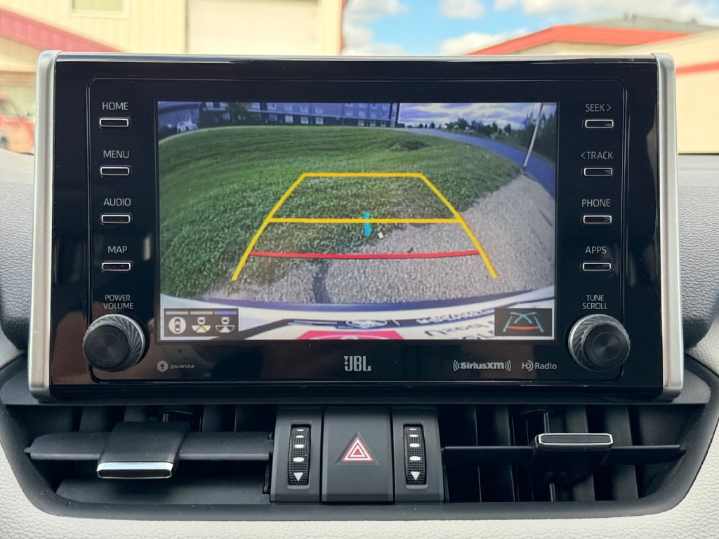 Used 2020 Toyota RAV4 Limited AWD/4WD image 22