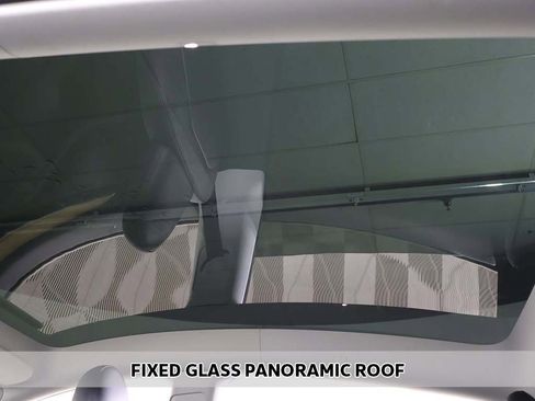 Used 2023 Tesla Model Y Long Range image 5