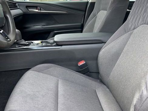 Used 2025 Toyota Camry LE FWD image 9