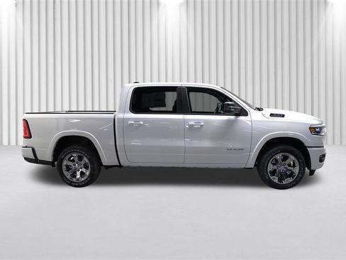 New 2026 RAM 1500 4x4 Crew Cab image 2