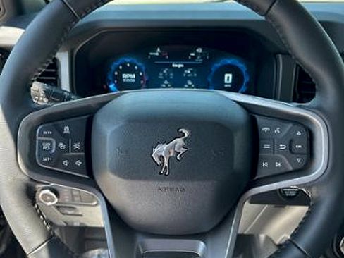 New 2025 Ford Bronco Badlands image 16
