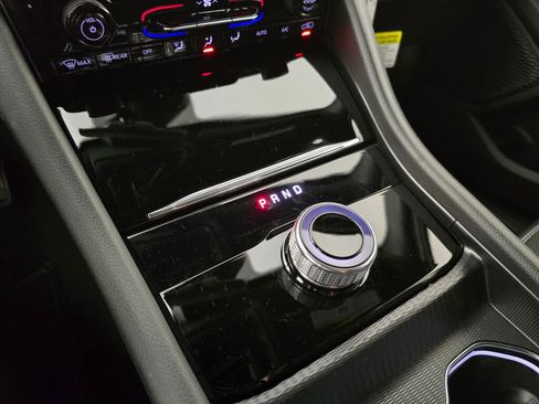 New 2025 Jeep Grand Cherokee Altitude image 24