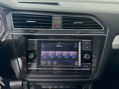 Used 2018 Volkswagen Tiguan S FWD image 14