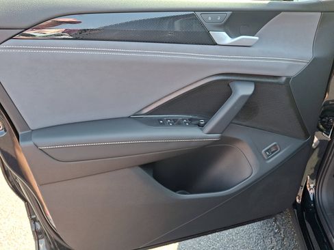 New 2026 Volkswagen Tiguan SE AWD/4WD image 8