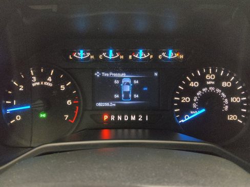 Used 2015 Ford F150 XL w/ Equipment Group 101A Mid AWD/4WD image 23
