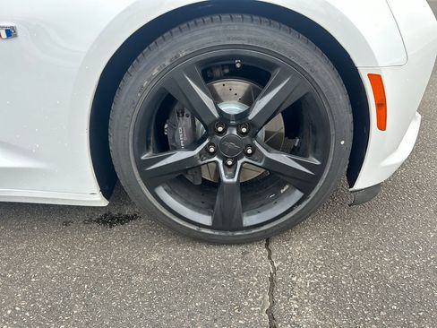 Used 2016 Chevrolet Camaro SS image 30