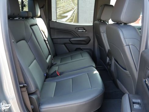 New 2026 Chevrolet Colorado LT w/ LT Convenience Package AWD/4WD image 14