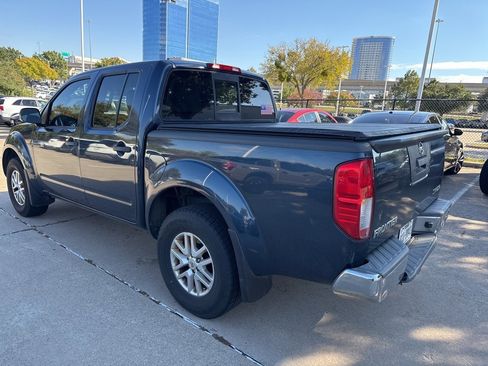 Used 2015 Nissan Frontier SV image 4