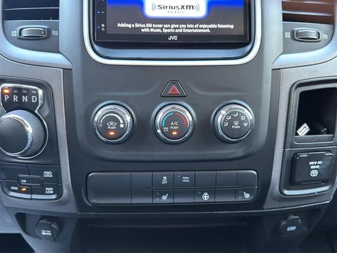 Used 2020 RAM 1500 Express w/ Express Value Package AWD/4WD image 19