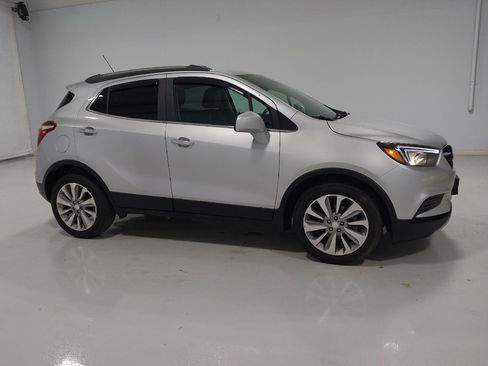 Used 2020 Buick Encore Preferred FWD image 11