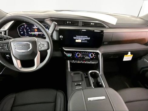New 2026 GMC Sierra 2500 Denali w/ Denali Reserve Package AWD/4WD image 6