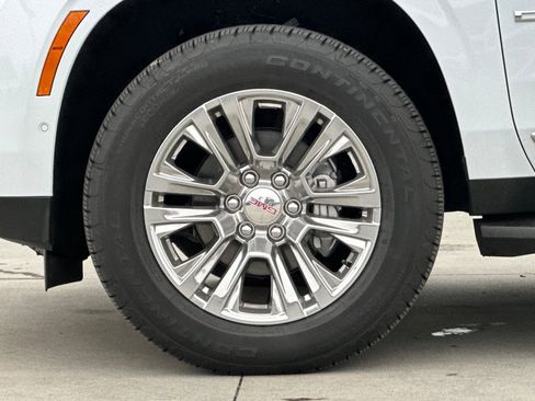 New 2026 GMC Yukon XL Denali image 28