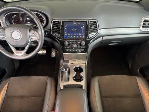 Used 2021 Jeep Grand Cherokee Laredo X AWD/4WD image 13
