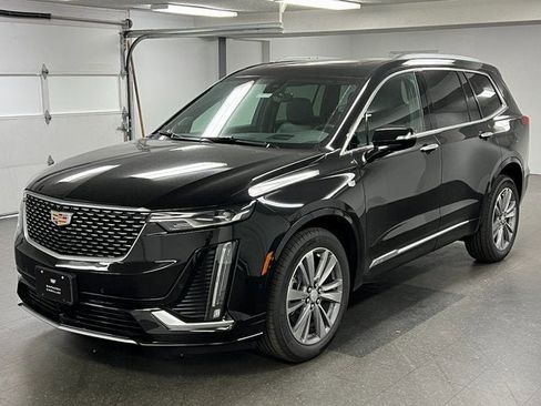 New 2025 Cadillac XT6 Premium Luxury w/ Technology Package image 8