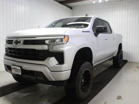 Used 2022 Chevrolet Silverado 1500 RST w/ Convenience Package II AWD/4WD image 1