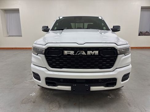New 2026 RAM 1500 4x4 Crew Cab image 3