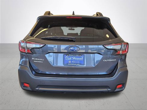 Used 2024 Subaru Outback Premium AWD/4WD image 8