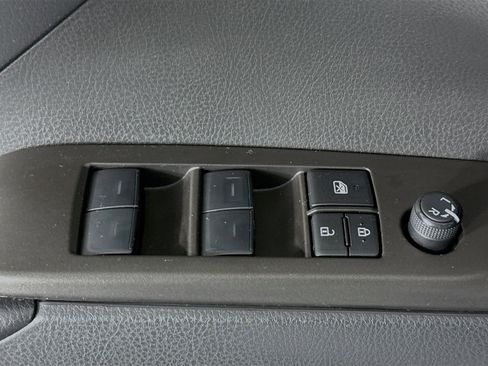 Used 2023 Toyota Camry LE image 23