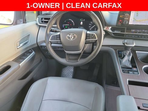 Used 2022 Toyota Sienna XLE w/ XLE Plus Package FWD image 15