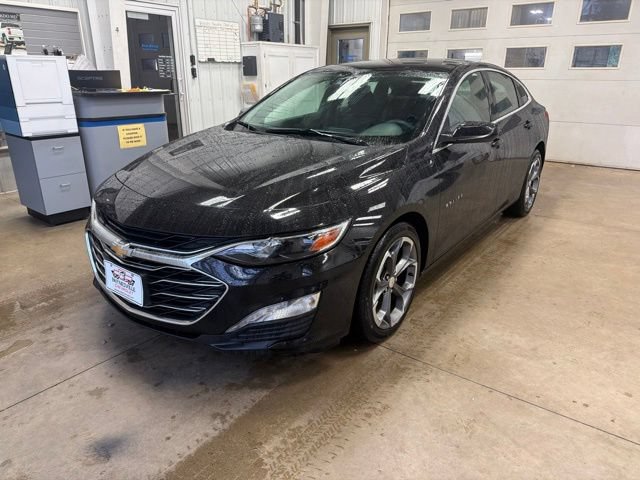 Used 2024 Chevrolet Malibu LT FWD image 2