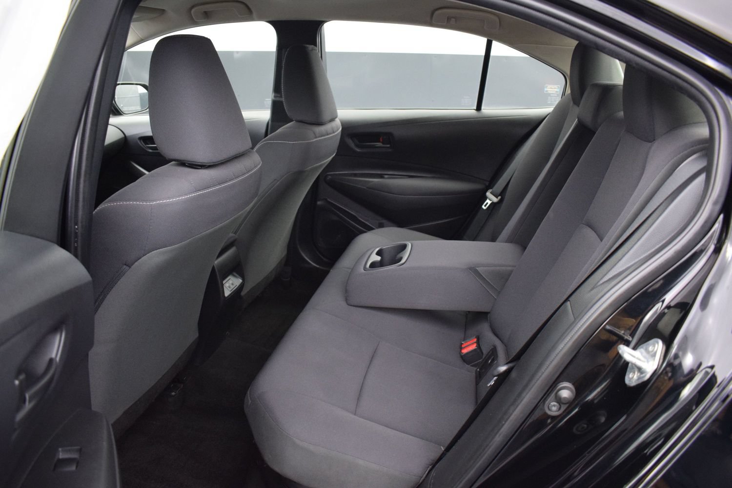 Used 2023 Toyota Corolla LE w/ LE Convenience Package FWD image 12