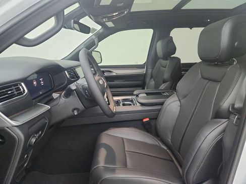 New 2026 Jeep Grand Wagoneer Limited AWD/4WD image 18