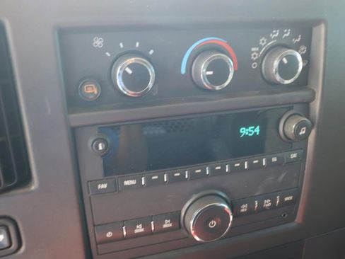 Used 2024 GMC Savana 2500 w/ Driver Convenience Package image 22