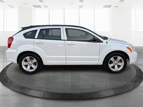 Used 2011 Dodge Caliber Mainstreet image 3