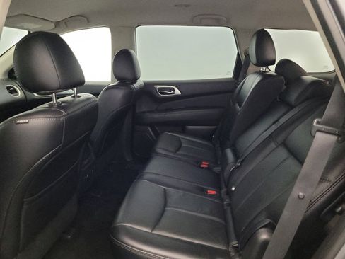 Used 2020 Nissan Pathfinder SL AWD/4WD image 18