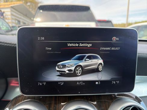 Used 2016 Mercedes-Benz GLC 300 4MATIC image 30