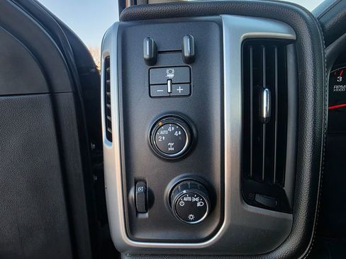 Used 2015 GMC Sierra 1500 SLE w/ SLE Convenience Package image 16