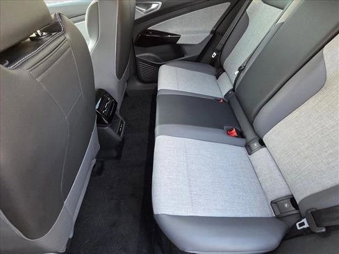 New 2026 Volkswagen ID.4 Pro image 16